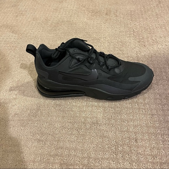 Nike air Max 270 React ‘Triple Black’ - Picture 6 of 7